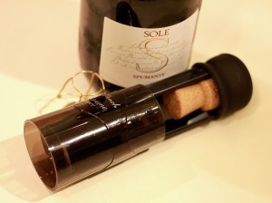 desfacator pentru vin spumant