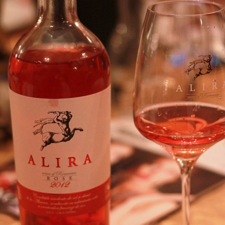 cina cu vin rose