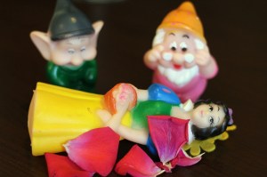 piticii si Alba ca Zapada